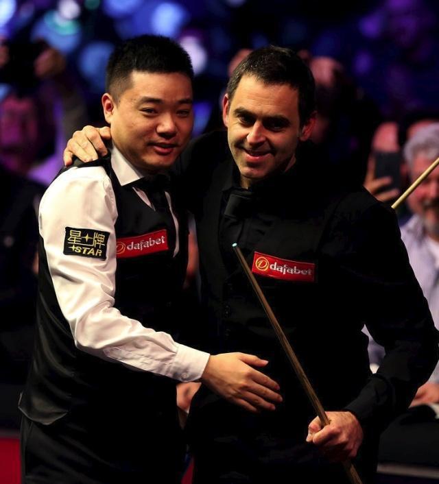 利兹联VS伯恩利直播_利兹联VS伯恩利免费在线高清直播_利兹联VS伯恩利视频在线观看无插件